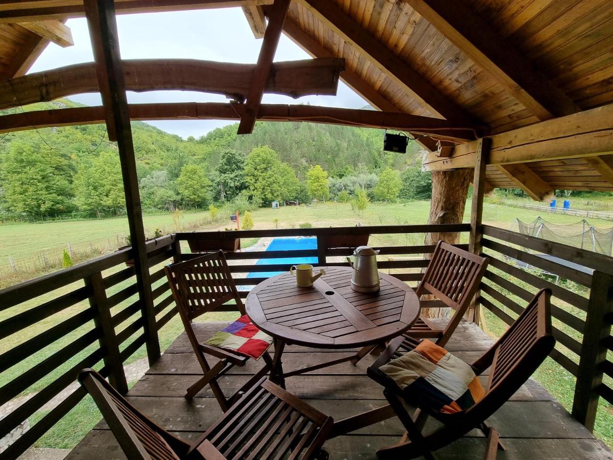 Exo Log Cottage Jezero Kültér fotó