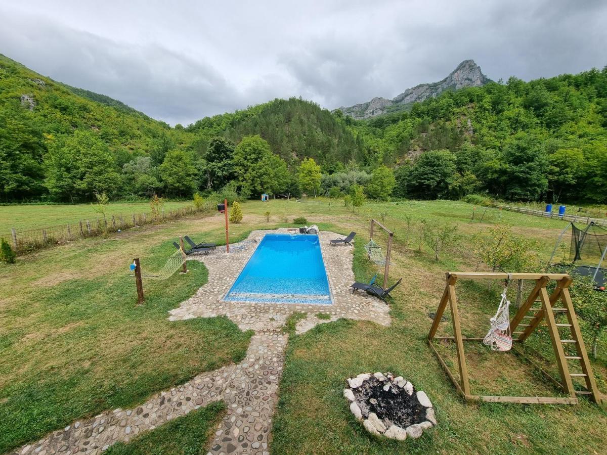 Exo Log Cottage Jezero Kültér fotó